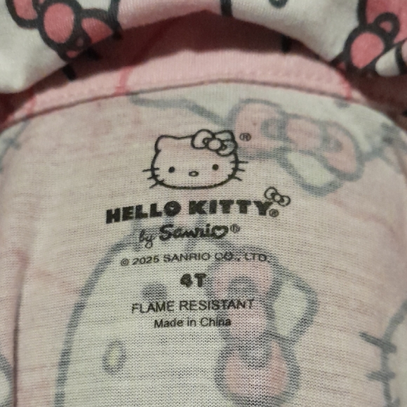 Hello Kitty Pink and White Kids Pajama Set - Picture 6 of 7